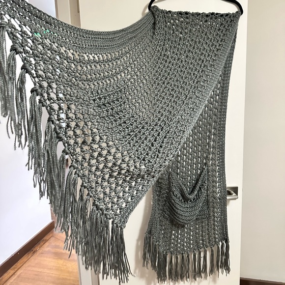 Long knitted scarf / hand made / wool blanket scarf - Picture 8 of 12